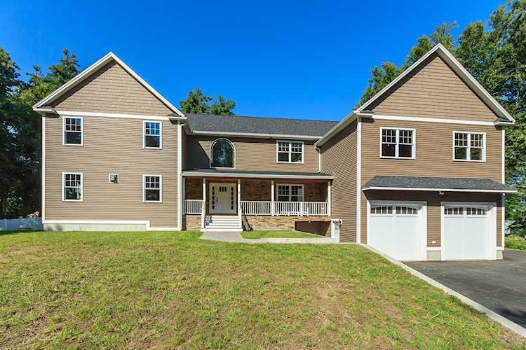 8 Lake Shore Rd Salem, NH 03079