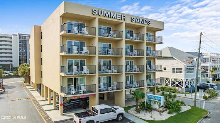 104 S Lumina Ave Wrightsville Beach, NC 28480