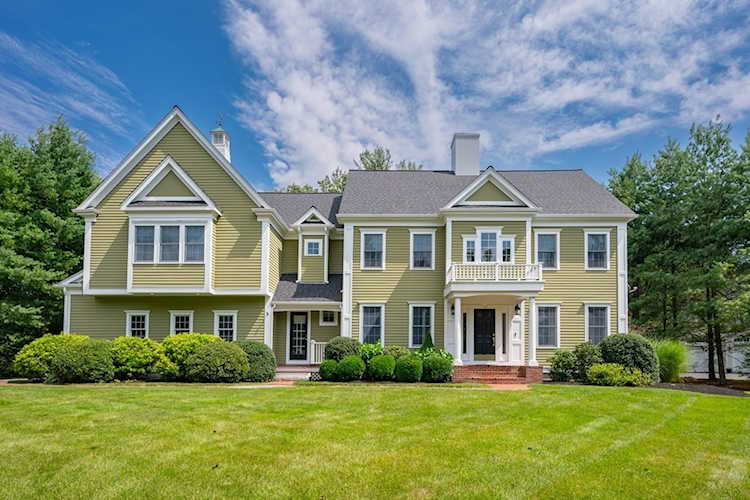 32 Stone Meadow Lane Hanover, MA 02339 | MLS 73147250 Photo 1