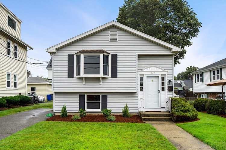127 Lynn St Peabody, MA 01960 | MLS 73149184 Photo 1