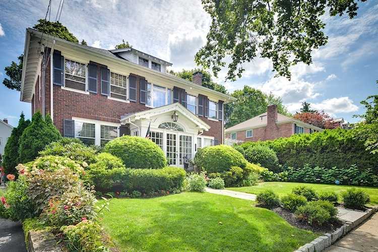 104 Manet Rd. Newton, MA Chestnut Hill 02467 | Town Property Group Photo 1