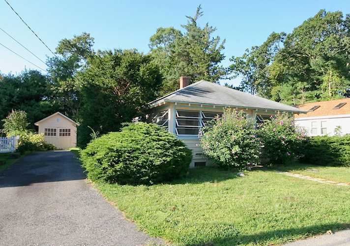 40 Silver Beach Avenue North Falmouth, MA 02556