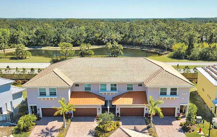 7740 Hidden Creek LOOP #102 Lakewood Ranch, FL 34202