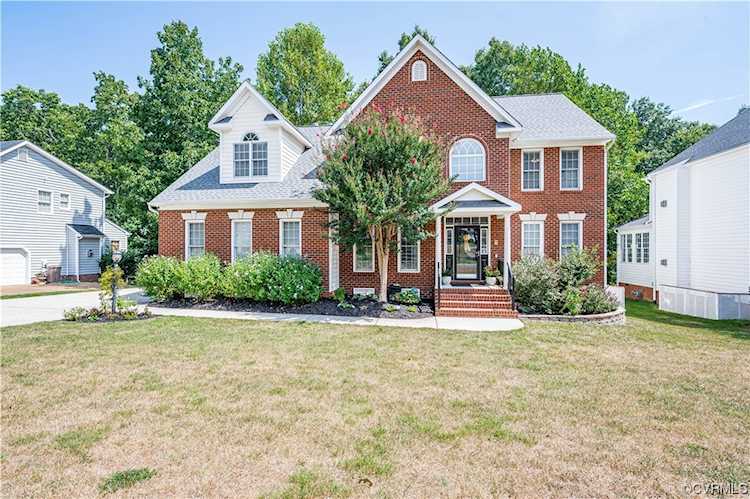 11182 Manor View Dr Mechanicsville, VA 23116