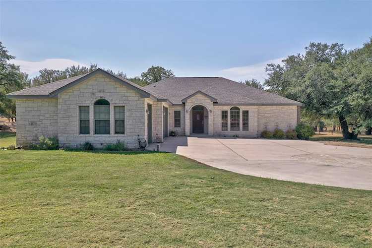 220 Escalar DR Burnet, TX 78611