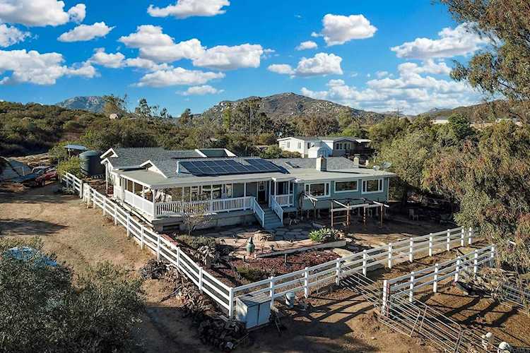 2235 Mother Grundy Truck Trail Jamul, CA 91935