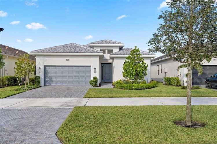 15780 Cresswind Place Westlake, FL 33470