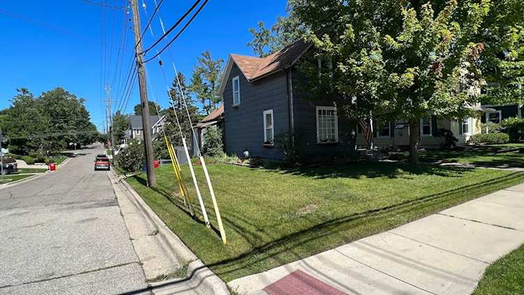 164 Albertson St Rochester, MI 48307