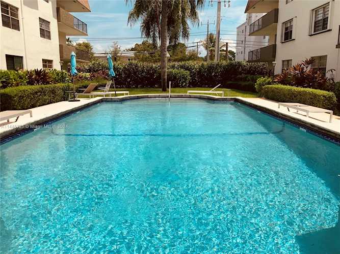 9020 NE 8th Ave #1C Miami Shores, FL 33138