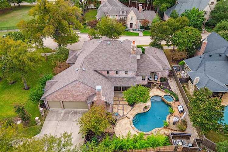 2300 Bennington McKinney, TX 75070
