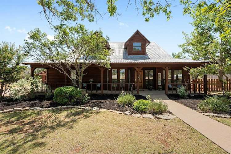 300 Phillip CIR Driftwood, TX 78619
