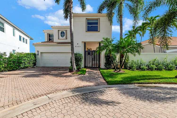4303 NW 61st Lane Boca Raton, FL 33496