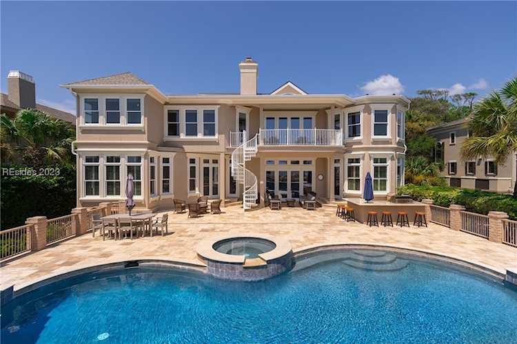 18 Armada St Hilton Head Island, SC 29928