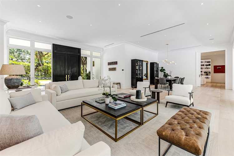 5501 Snapper Creek Rd Coral Gables, FL 33156