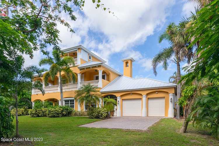 8053 S Indian River Drive Ft. Pierce, FL 34982