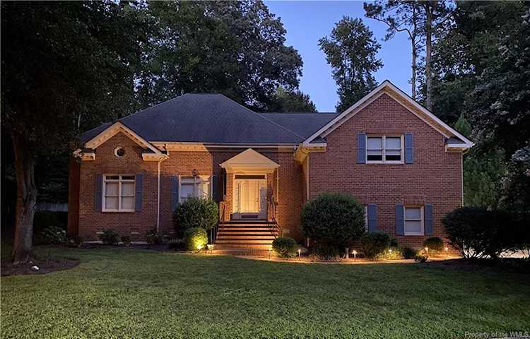 3691 Bridgewater Dr Williamsburg, VA 23188