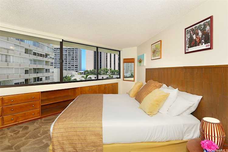 1700 Ala Moana Boulevard #904 Honolulu, HI 96815