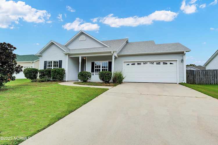 4122 Pine Brush Dr NE Leland, NC 28451