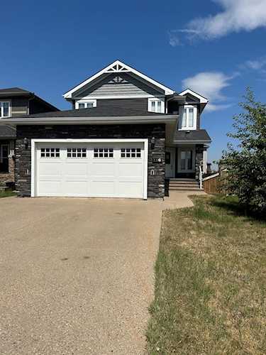 136 Heibert Bay Fort McMurray, AB T9K 2