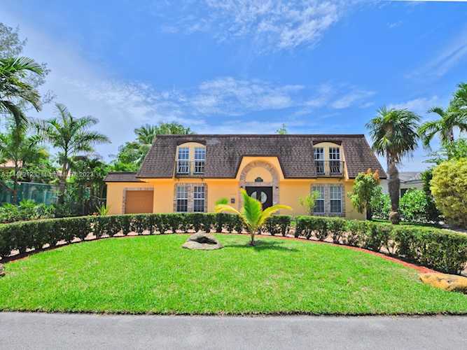 3362 NE 166th St North Miami Beach, FL 33160