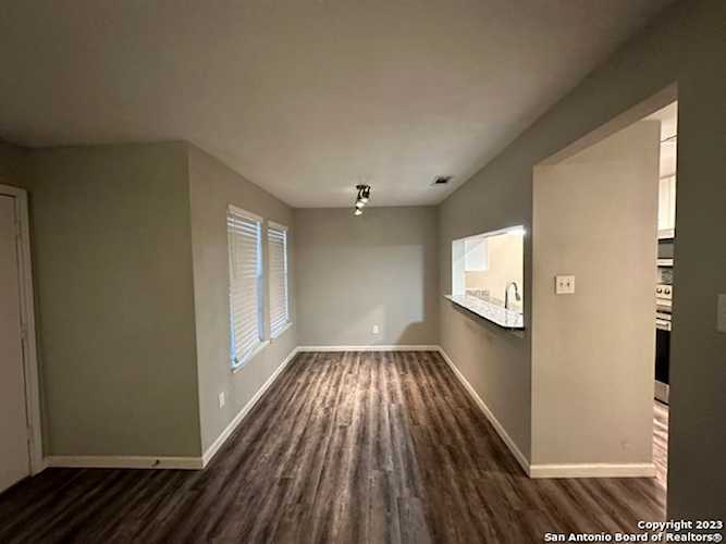 14343 Judson Rd San Antonio, TX 78233 condo for sale