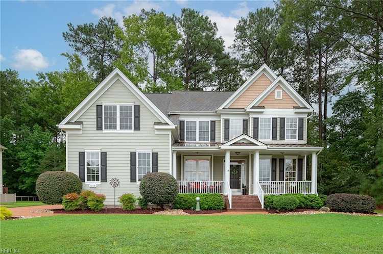 1219 Founders Pointe Trl Carrollton, VA 23314