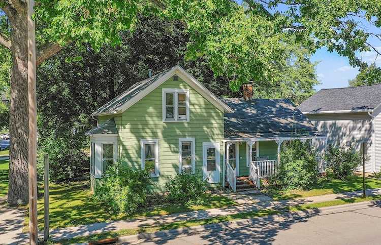 134 S Erie St De Pere, City of De Pere, WI 54115-2912
