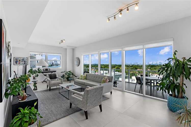 6103 Aqua Ave #805 Miami Beach, FL 33141
