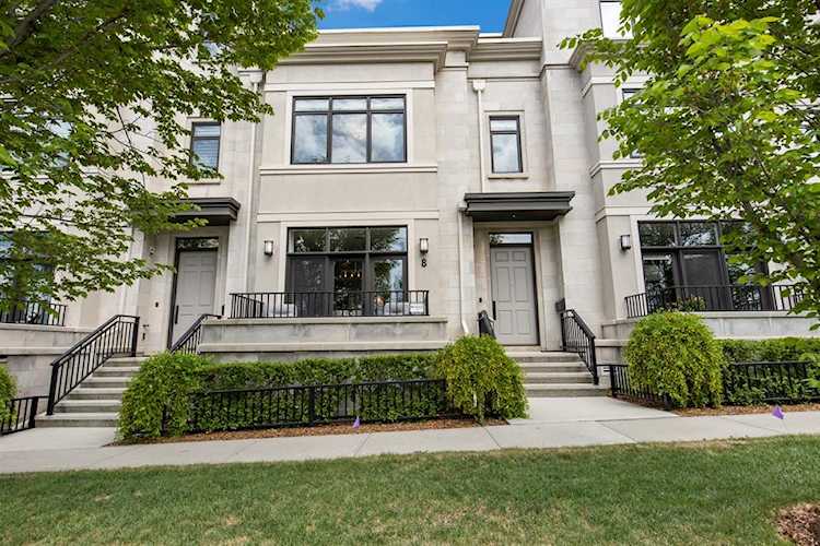 8 Valour Circle SW Calgary, AB T3E 7V5