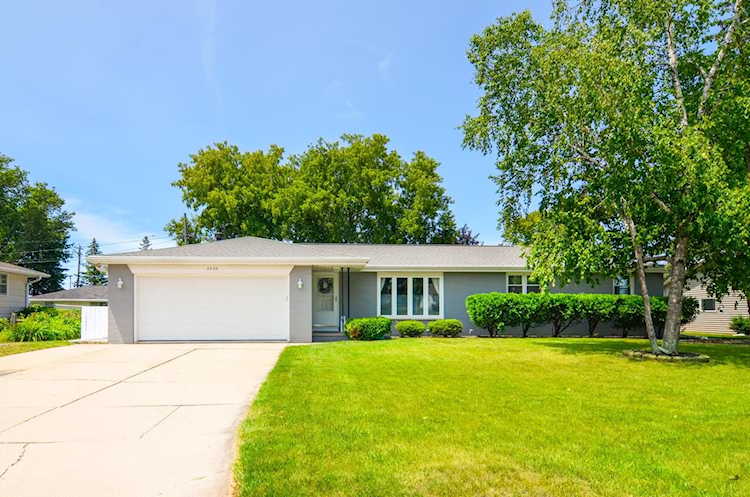 2230 Barberry Ln Green Bay, WI 54304 home for sale, MLS#50277834 - Dallaire Realty Photo 1