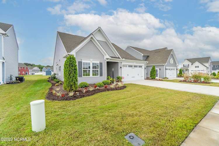 3405 Machelhe Island Ln Elizabeth City, NC 27909