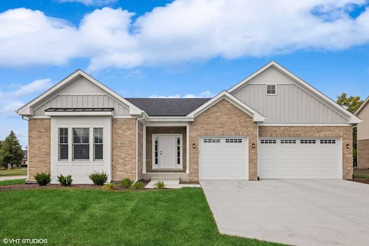 9014 Gloucester Rd Woodridge, IL 60517 | MLS 11874919 Photo 1