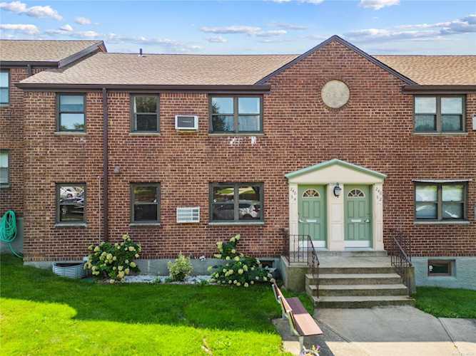 246-34 57th Dr #1FL Douglaston, NY 11362