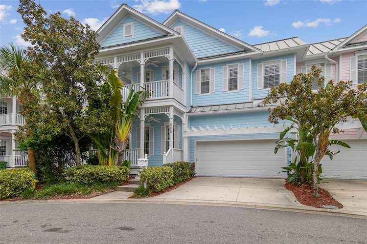 938 Hemingway CIRCLE Tampa, FL 33602