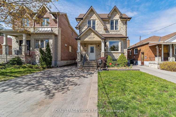 66 Northridge Ave Toronto, ON M4J 4P3