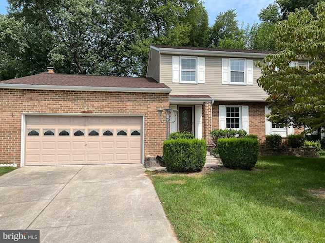 15 Tulip Tree Ct Essex, MD 21221