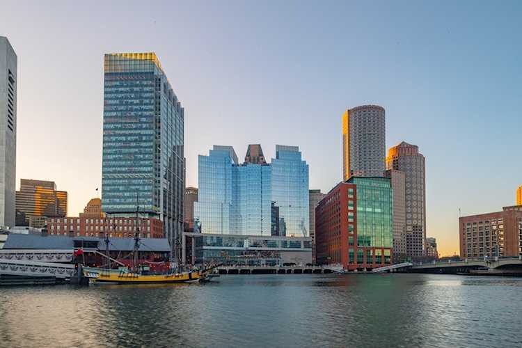 500 Atlantic Avenue #16N Boston, MA 02210