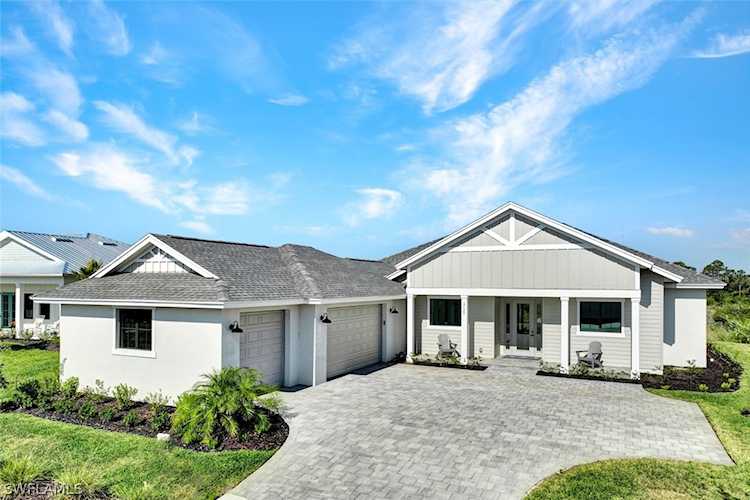 17125 Bullhorn Circle Punta Gorda, FL 33982