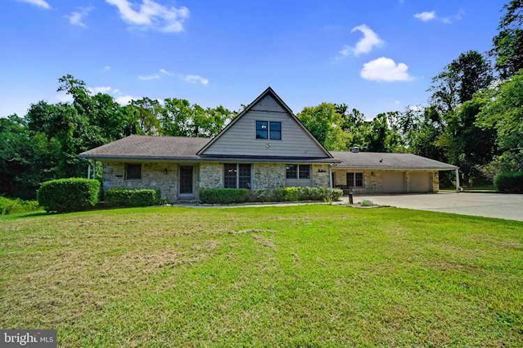 3633 Anderson Ln Jarrettsville, MD 21084
