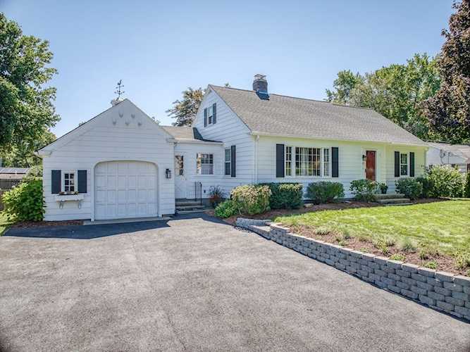 15 Deernolm St Grafton, MA 01536