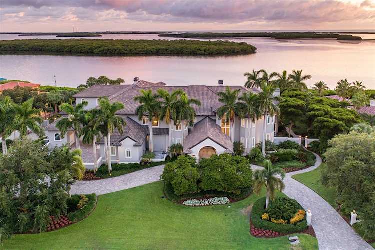2131 Oceanview Dr Tierra Verde, FL 33715