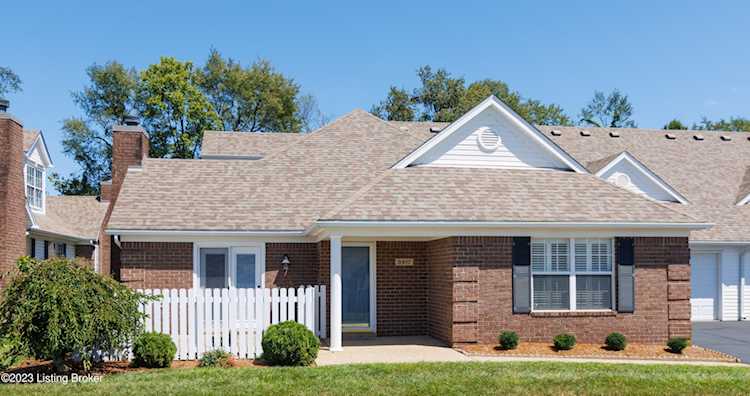 8417 Eagle Creek Dr, Louisville, KY 40222 - Eagle Creek $325,000 Photo 1