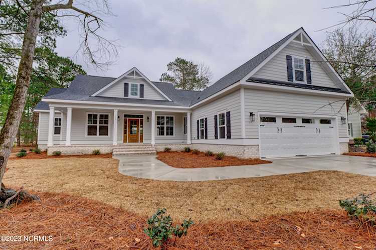 115 Silver Magnolia Ct Wallace, NC 28466