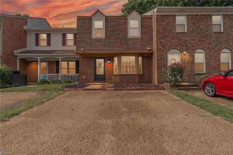 773 Westminster Ln Virginia Beach, VA 23454