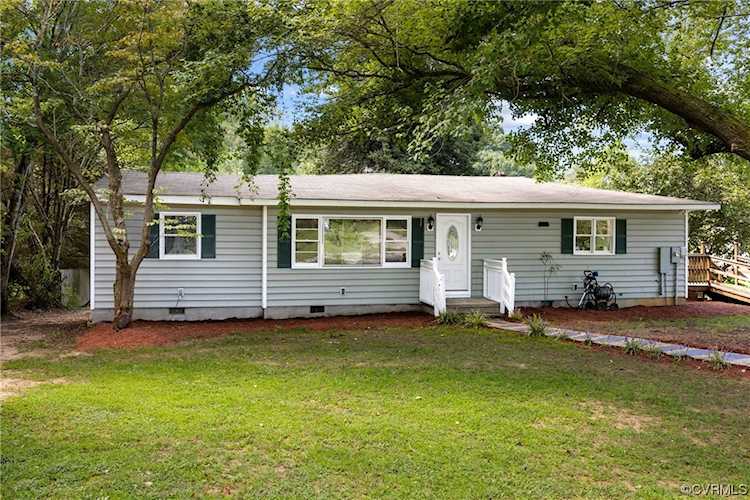 2103 Anderson Hwy Powhatan, VA 23139