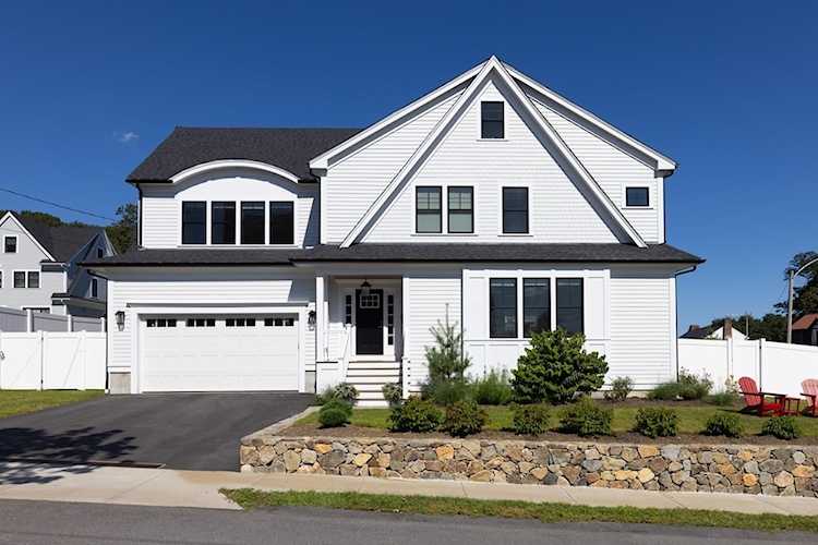 1 Cefalo Rd Boston, MA 02132 | MLS 73155732 Photo 1