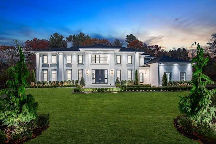 138 Woodland Road Brookline, MA 02467