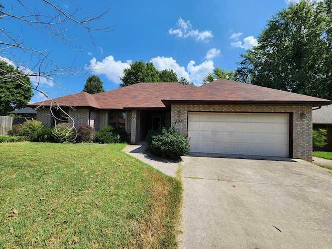 2550 S York Ave Springfield, MO 65807