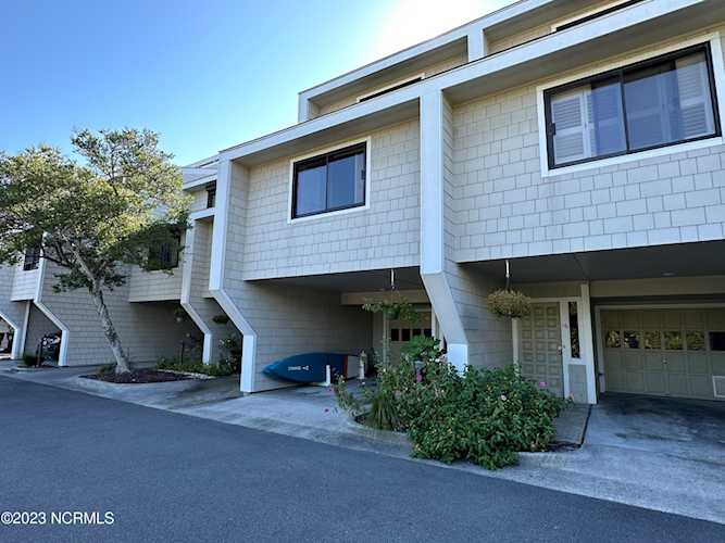 101 S Lumina Ave Wrightsville Beach, NC 28480