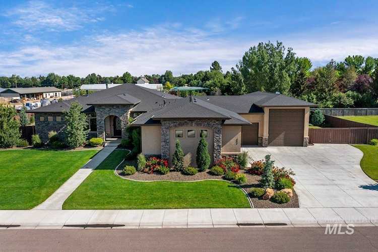 484 E Lockhart St. Meridian, ID 83646
